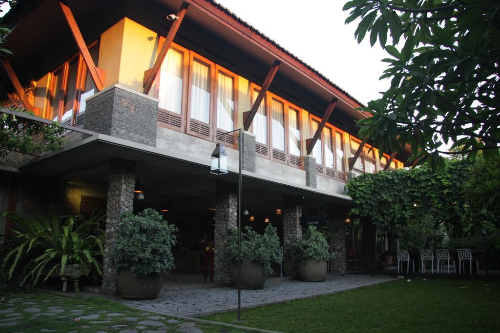 Rumah Batu Boutique Hotel Surakarta  Luaran gambar